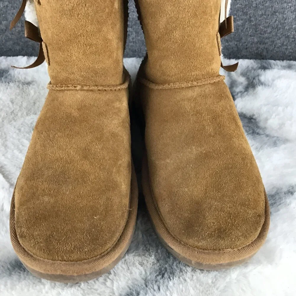 UGG‎ Koolaburra Victoria Short Boot Girl's Size 3 Chestnut